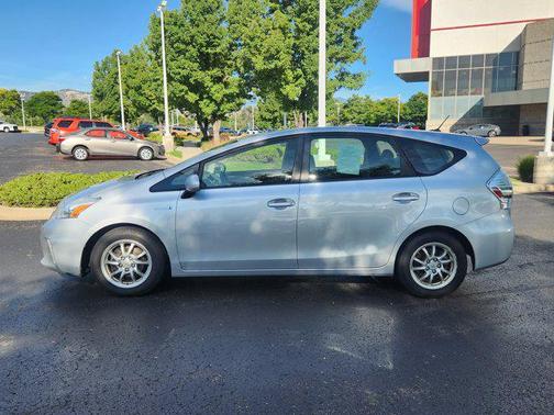 2014 Toyota Prius v Three