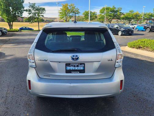 2014 Toyota Prius v Three