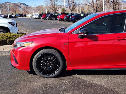 2019 Toyota Camry SE