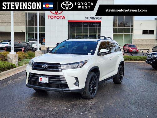 2019 Toyota Highlander SE