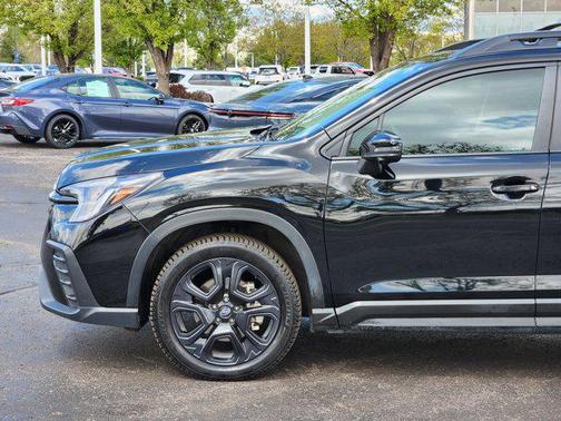 Crystal Black Silica 2023 Subaru Ascent Onyx Edition Limited 7-Passenger
