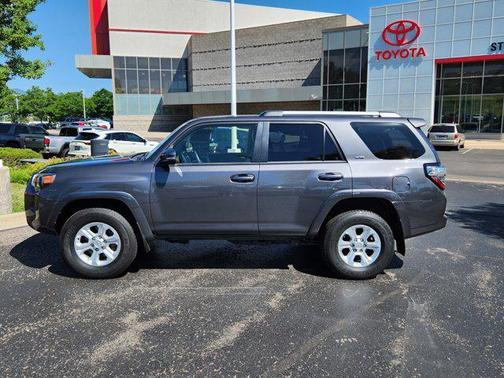 2022 Toyota 4Runner SR5 Premium