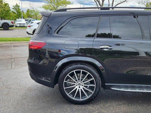 2025 Mercedes-Benz GLS 580 4MATIC