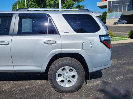 2022 Toyota 4Runner SR5