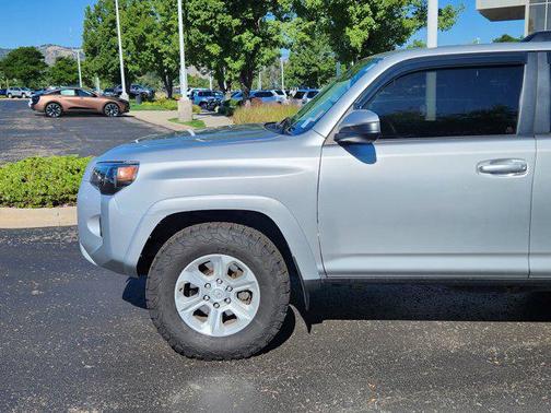 2022 Toyota 4Runner SR5