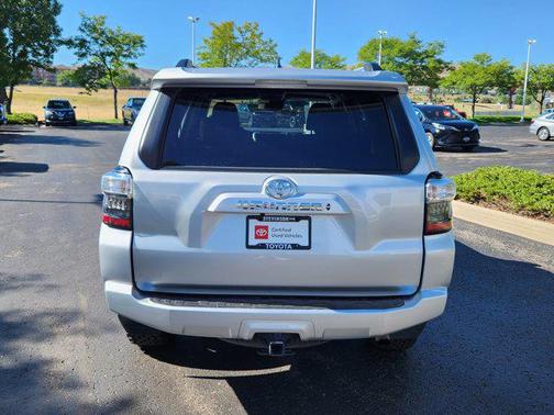 2022 Toyota 4Runner SR5
