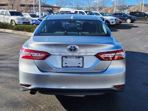 2019 Toyota Camry Hybrid XLE