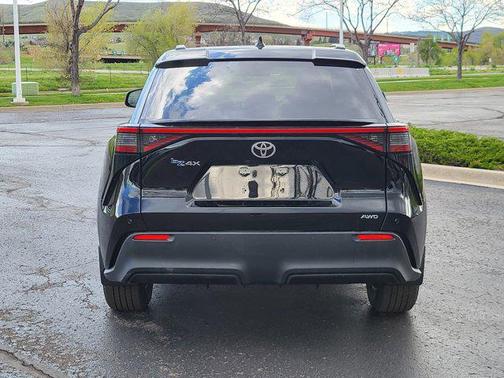 2025 Toyota bZ4X XLE