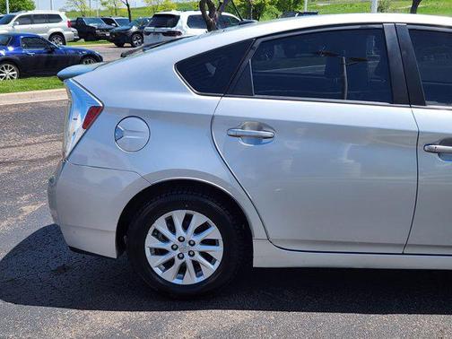 2014 Toyota Prius Plug-in Advanced
