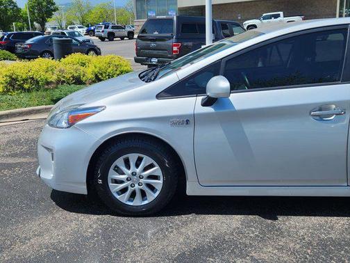 2014 Toyota Prius Plug-in Advanced