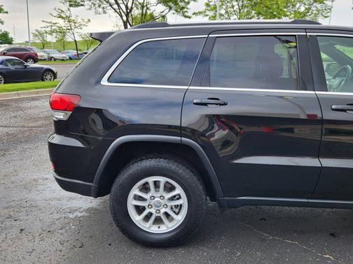 2020 Jeep Grand Cherokee Laredo