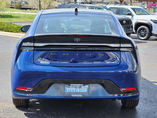 2025 Toyota Prius L