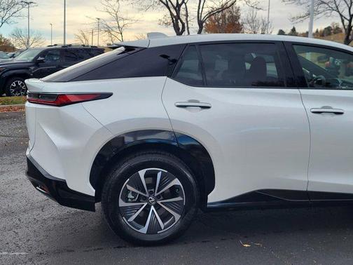 2024 Lexus RZ 450e 450e Premium