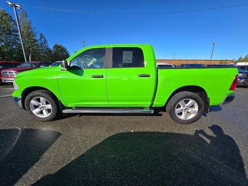 2016 RAM 1500 SLT