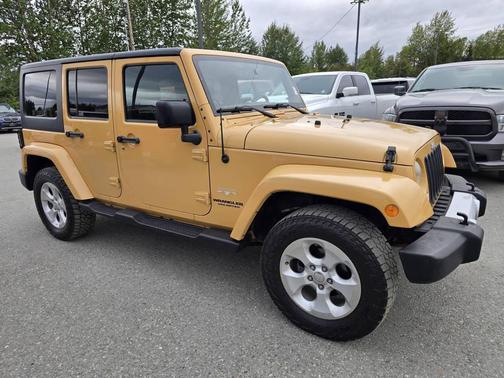 2013 Jeep Wrangler Unlimited Sahara