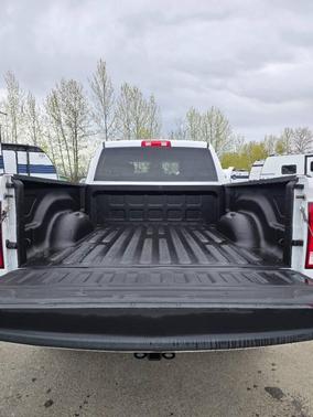 Bright White Clear Coat 2018 RAM 1500 Tradesman