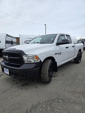 Bright White Clear Coat 2018 RAM 1500 Tradesman