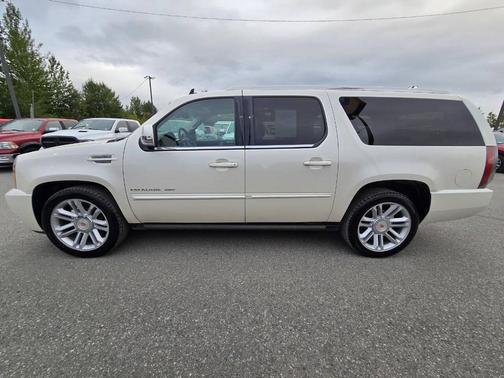 2013 Cadillac Escalade ESV Premium