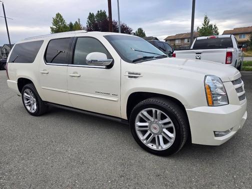 2013 Cadillac Escalade ESV Premium