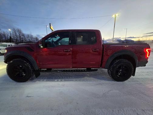 2018 Ford F-150 Raptor 4x4 4dr SuperCrew 5.5 ft. SB