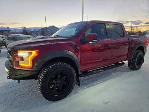 2018 Ford F-150 Raptor 4x4 4dr SuperCrew 5.5 ft. SB