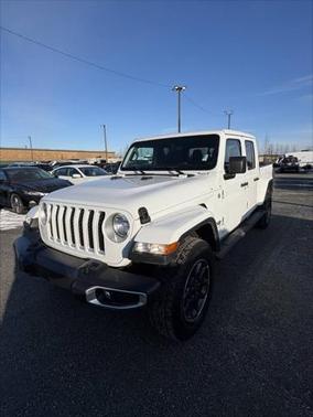 2023 Jeep Gladiator Overland