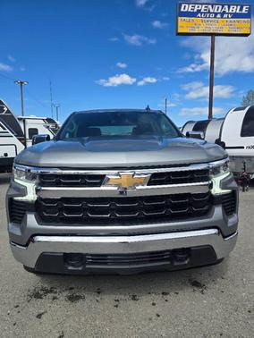 Sterling Gray Metallic 2023 Chevrolet Silverado 1500 LT