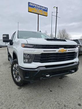 Summit White 2024 Chevrolet Silverado 2500 Custom