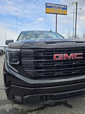 Onyx Black 2023 GMC Sierra 1500 Elevation