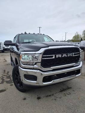 Black Clear Coat 2019 RAM 2500 Tradesman 4x4 4dr Crew Cab 6.3 ft. SB Pickup