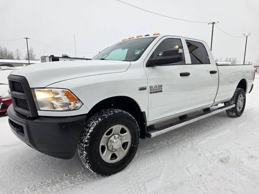2014 RAM 2500 Tradesman 4x4 4dr Crew Cab 8 ft. LB Pickup