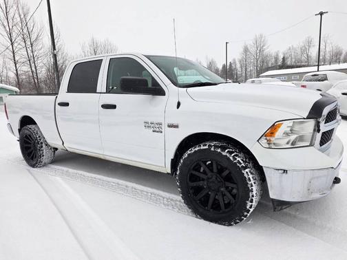 2022 RAM 1500 Classic SLT