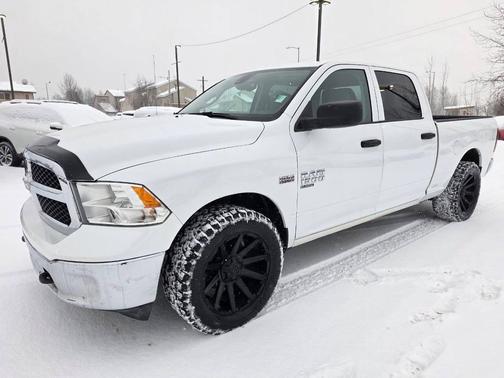 2022 RAM 1500 Classic SLT