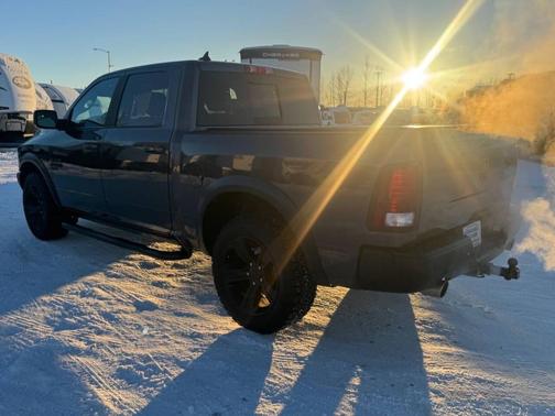 2021 RAM 1500 Classic Warlock 4x4 4dr Crew Cab 5.5 ft. SB Pickup