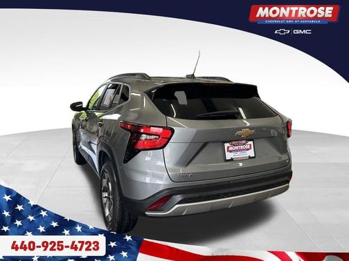 Sterling Gray Metallic 2024 Chevrolet Trax LT