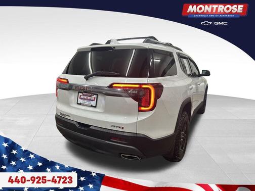 2022 GMC Acadia AT4
