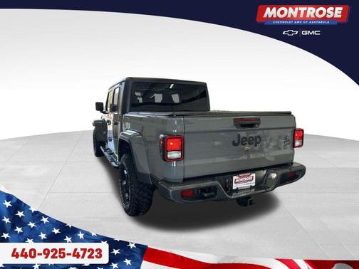 Sting Gray Clearcoat 2021 Jeep Gladiator Sport