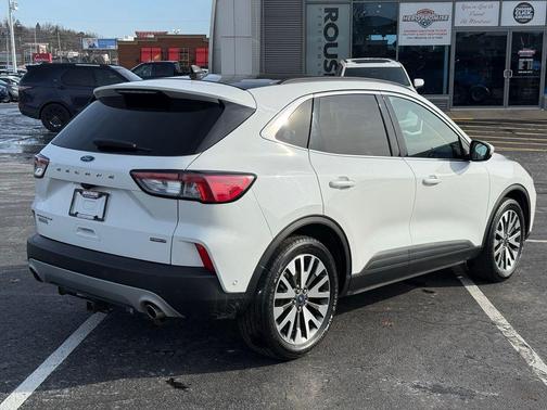 2020 Ford Escape Titanium Hybrid