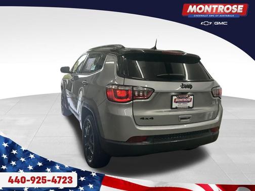 Billet Silver Metallic Clearcoat 2023 Jeep Compass Altitude