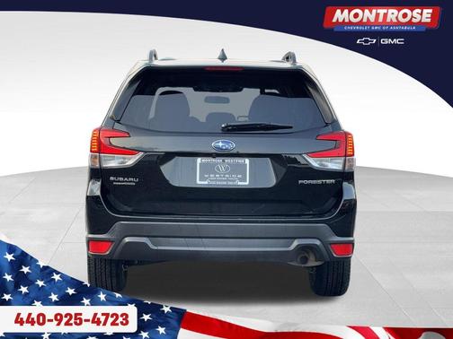 Crystal Black Silica 2023 Subaru Forester Premium