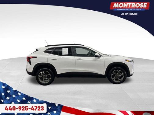 Summit White 2025 Chevrolet Trax LT