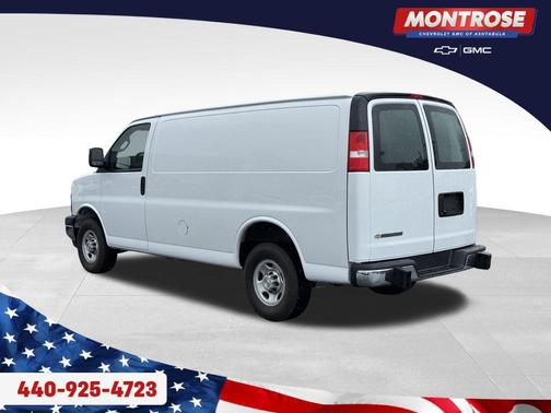 Summit White 2024 Chevrolet Express 2500 Work Van
