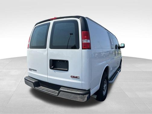 2023 GMC Savana 2500 Work Van