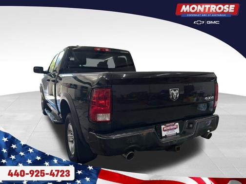 Brilliant Black Crystal Pearlcoat 2017 RAM 1500 Express