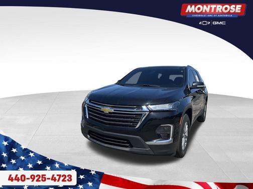 Black Metallic 2023 Chevrolet Traverse LT Cloth