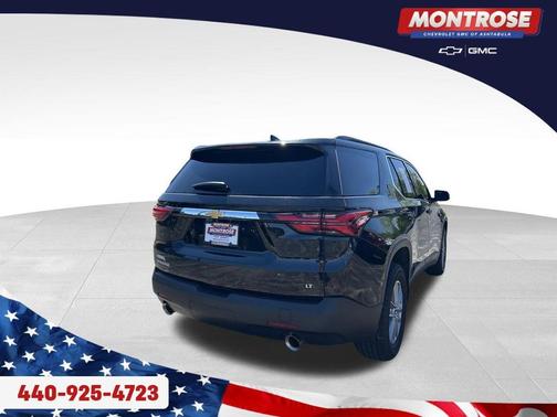 Black Metallic 2023 Chevrolet Traverse LT Cloth