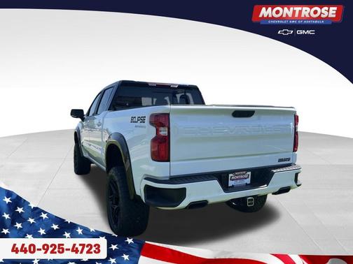 Summit White 2026 Chevrolet Silverado 1500 RST