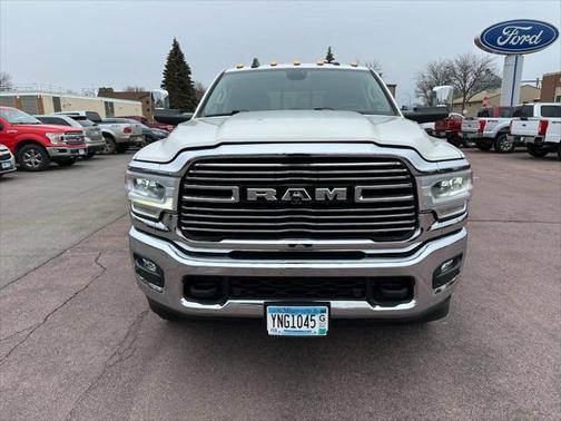 2022 RAM 3500 Laramie Crew Cab 4x4 6'4' Box