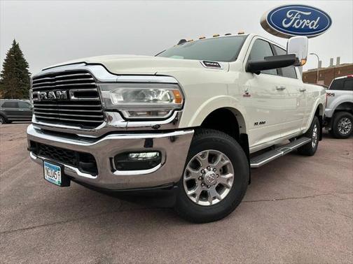 2022 RAM 3500 Laramie Crew Cab 4x4 6'4' Box