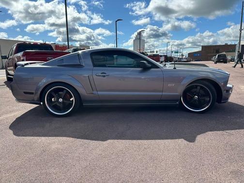 2006 Ford Mustang GT Premium
